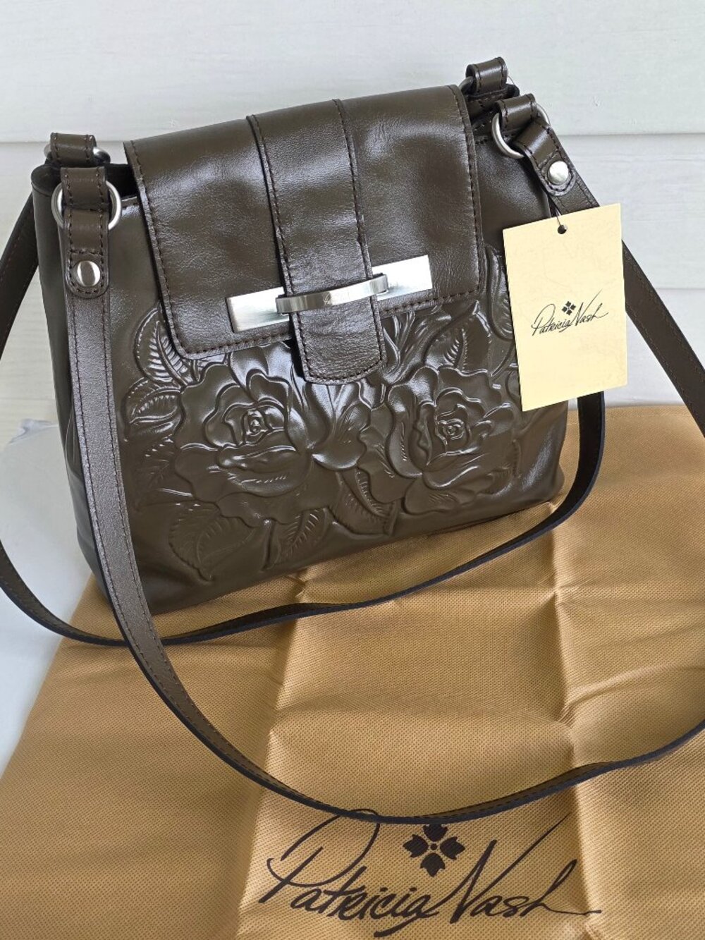 NWT Patricia Nash Larone shoulder bag mushroom brown
